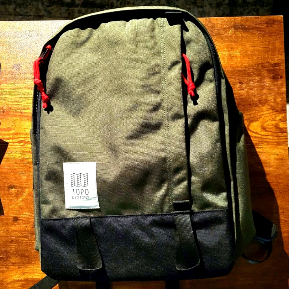 Topo Designs Core Pack, Olive 25L